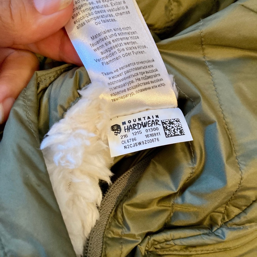 Mountain HardWare Switch Flip Reversible Vest olive/stone XS - Picture 7 of 10